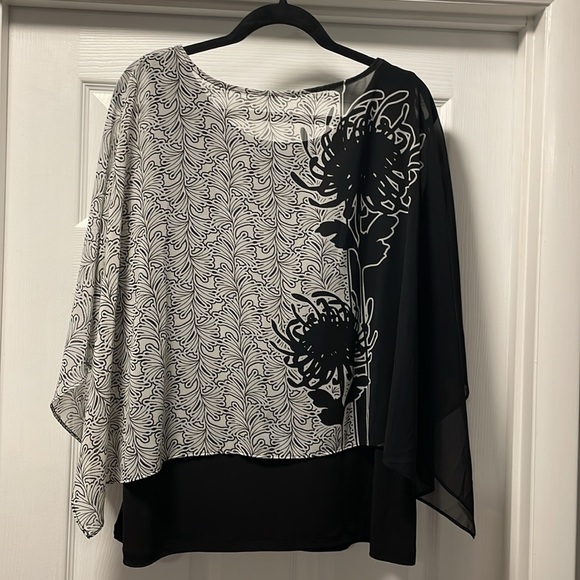 NEW EASYWEAR by Chico’s black/white 2piece blouse - Picture 2 of 5